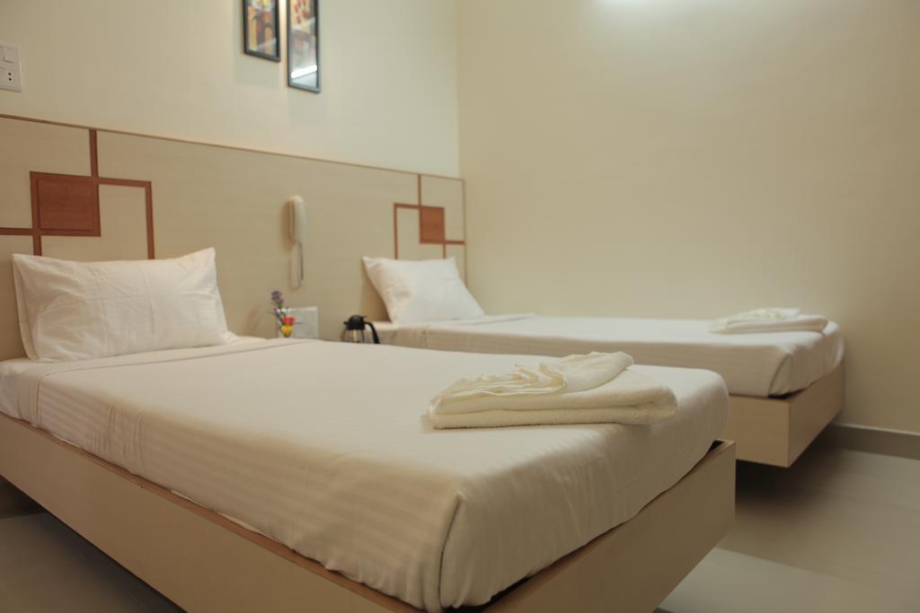 Our Nest Hotel Hyderabad Exterior foto
